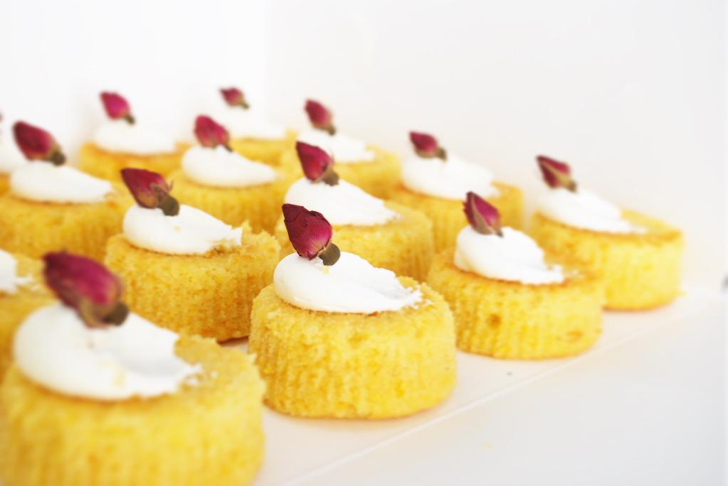 PIITP FUNCTION CATERING YOUR CHRISTMAS SWEET CANAPES Small bites, the perfect canapé-style tapas