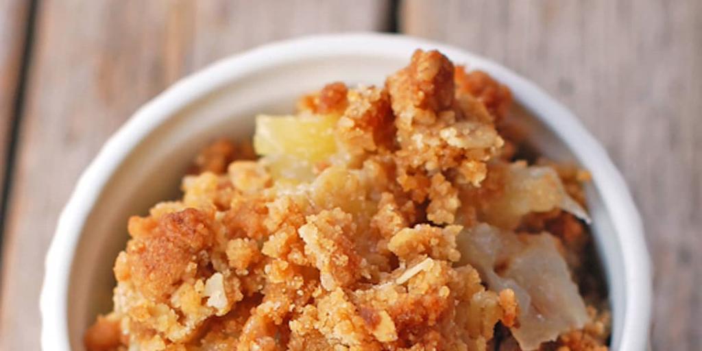 Apple Crisp 3 medium apples* 5 packets oatmeal, instant* 1/4 cup brown sugar *Excellent source of 2 tbsp.