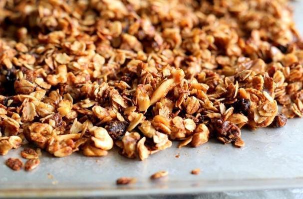 Granola 4 packets of oatmeal, instant* ½ cup grape or apple concentrate* 1 tbsp packed brown sugar 3 tbsp craisins ¼ cup pumpkin seeds Nonstick cooking spray *Excellent source of iron* Nutrition