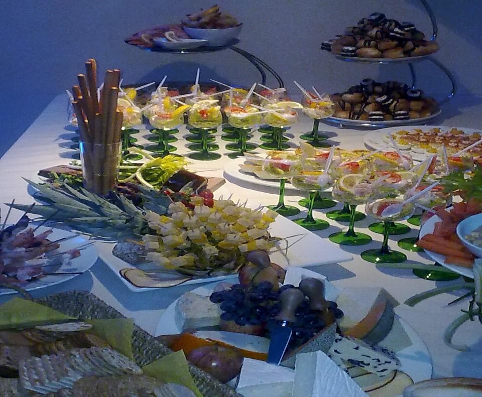 THEMED BUFFET MENUS Retro 70 s Abigail s menu Cheese and Pineapple Hedgehog, exquisitely created.