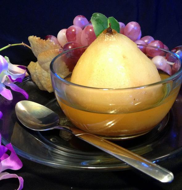 JASMINE GREEN TEA POACHED PEARS INGREDIENTS: 4 fresh pears, peeled and cored 1