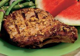 00 Portion: 23 x 200g or 23 x 7oz Box Wt.: 4.54-4.75kg or 10-10.5lbs Chophouse style, thick cut premium pork chops made for the grill.