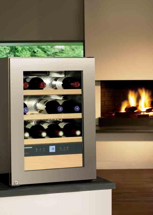 Features of the wine storage cabinets The wine storage cabinets of the range feature distinctive equipment and offer top operating efficiency.