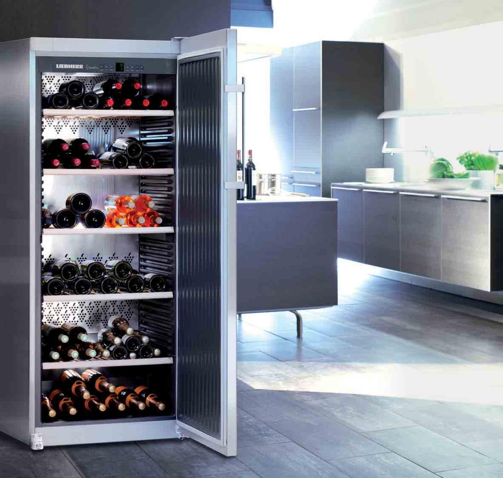 multi-temperature wine cabinets The temperatures can be set differently for the upper zone and lower zone in the multi-temperature wine cabinets of the range.