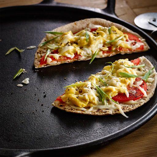 Egg, Tomato and Cheese Breakfast Pizzas Planned for Breakfast on Wednesday, October 18, 2017 Source: www.cookspiration.