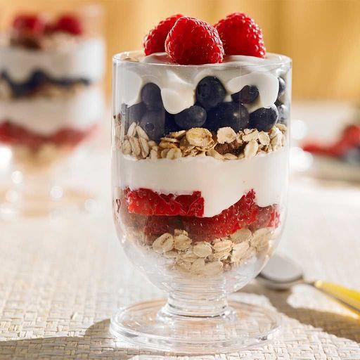 Make-ahead berry breakfast parfaits Planned for Breakfast on Friday, October 13, 2017 Source: www.cookspiration.