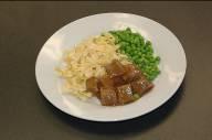 - Chef s Choice EasyMeal Entrees JM51121 Beef Stroganoff $3.75 Tender braised beef in a rich stroganoff sauce accompanied by egg noodles and sweet peas. JM51109 Meatloaf with Mushroom Sauce $3.