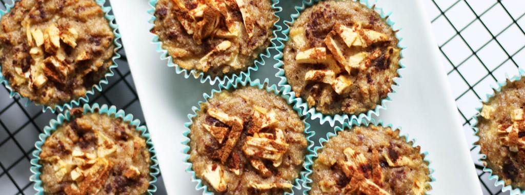 Apple Spice Muffins 11 ingredients 40 minutes 12 servings 1. Preheat the oven to 350 and line a muffin tin with wrappers. 2.