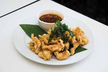 GARLIC PEPPER STIR FRIED ผ ดกะเท ยมพร กไทย Stir fried with fresh garlic and mild spices, steamed broccoli. 63.