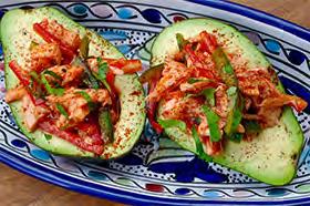 BBQ Chicken Avocado Boats Servings: 2 1 cup roasted chicken, chopped ½ red bell pepper, seeded and sliced ½ green bell pepper, seeded and sliced 1 tbsp.