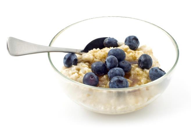 Microwave Oatmeal 1/2 cup quick cooking rolled oats or old fashioned oats 1 cup water or milk A LARGE microwave-safe bowl (oatmeal expands and can boil over small bowls) Put the oats and the liquid