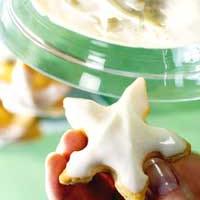 Snowflake Puff Pastry Puff Pastry White Chocolate Coarse Sugar. Cut thawed, frozen puff pastry sheets with a snowflake or star cookie cutter.