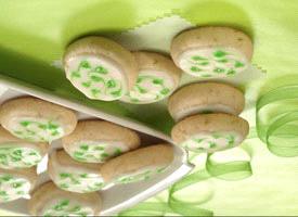 Holiday Lime Cooler Cookies 2 c. butter or margarine, softened 1 c. powdered sugar 3 1/2 c. flour 1/2 c. cornstarch 2 Tbs. grated lime peel 1 tsp. vanilla Sugar 1 c. powdered sugar 2 Tbs.