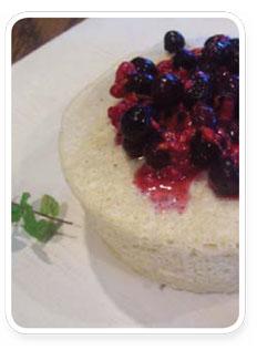 5. Vanilla Blender Cake with Berries In a blender, add 1 egg 3 tbsp. applesauce (unsweetened, natural) 2 tbsp. agave syrup 3 tbsp. unsweetened, vanilla almond milk 1/2 tsp. vanilla extract 224 17.