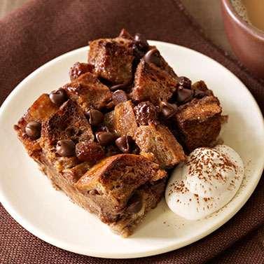 Chocolate Bread Pudding Yield: 2 servings 2 Cups (2 oz.) Ghirardelli Semi-Sweet Chocolate Chips / 4 cup (2 oz.