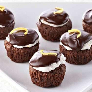 Lemon Kissed Brownie Bites Yield: 4 brownies Prep Time: 25 minutes For Brownies: 2 cup (3 oz.