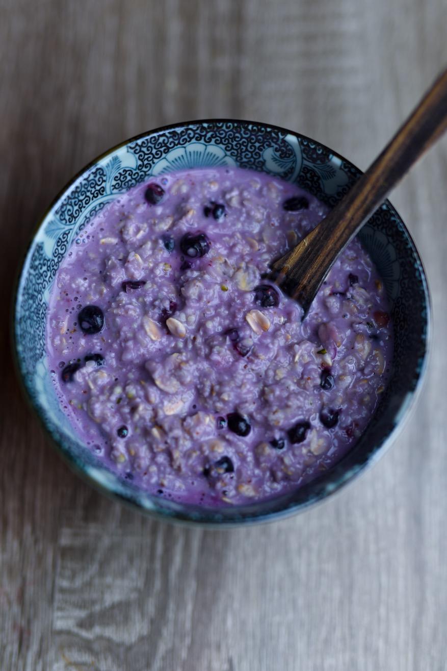 DAY 28 BREAKFAST Blueberry Oatmeal (391 Cals) Prep time: 2 minutes. Cook time: 2 minutes. Total time: 4 minutes.