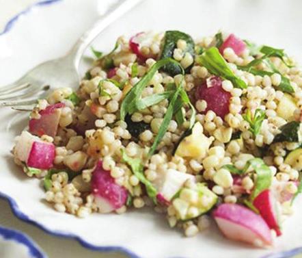 Sorghum and Roasted Summer Vegetable Salad 1 cup dry sorghum 3 cups water 1 large zucchini, chopped into ¾ chunks 1 bunch radishes (about 12 radishes), washed, trimmed and quartered 2 ears white or
