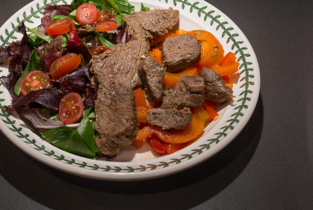Lamb with Sweet Red Peppers Total Time: 60 minutes Cook Time: 60 minutes Calories 404 Carbohydrate 12g Protein 23g Fat 30g 1 pound(s) lamb, leg (boneless) cut into 1 inch pieces 1/ 4 teaspoon(s) sea