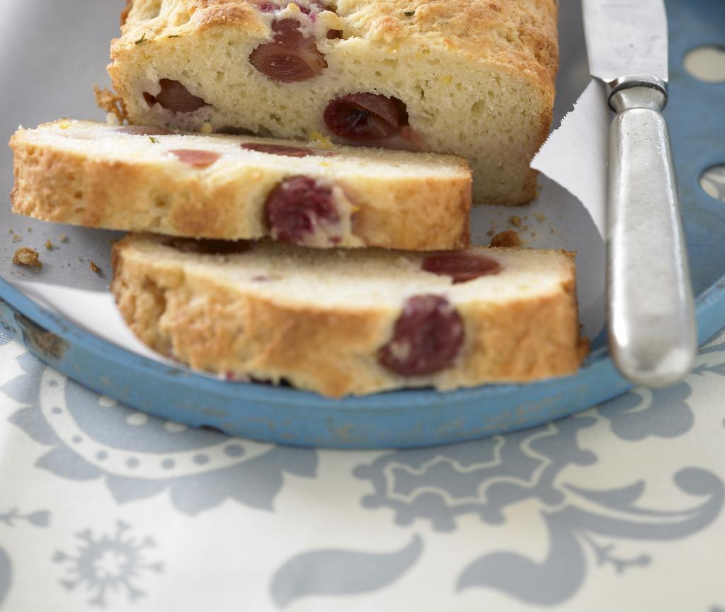 Grape and Cranberry Tea Bread Makes 2 loaves, 15 slices per loaf A dainty moist loaf perfect for brunch or afternoon tea.