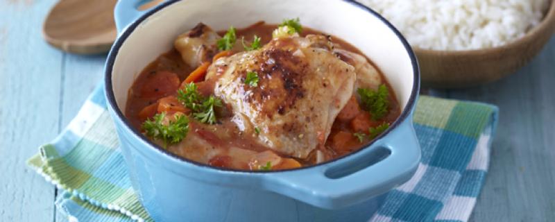 Homestyle Chicken stew Sunday 28th May COOK TIME PREP TIME SERVES 00:45:00 00:15:00 6 Chicken stew is a great family favourite to include in your dinner repertoire.