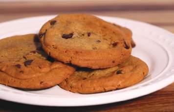 Freshly Baked Cookies Chocolate Chip Portion Size: 1