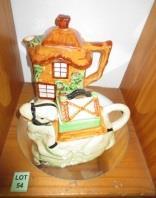 00 53 Vintage, green, Portmeirion "totem" teapot sold with a