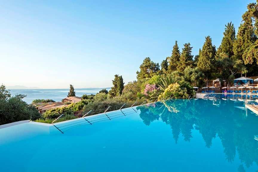 Within 10 Km from Corfu city centre (UNESCO World Heritage Site) and 8 Km from the International airport Aeolos Beach is only a short drive to the city and the airport.