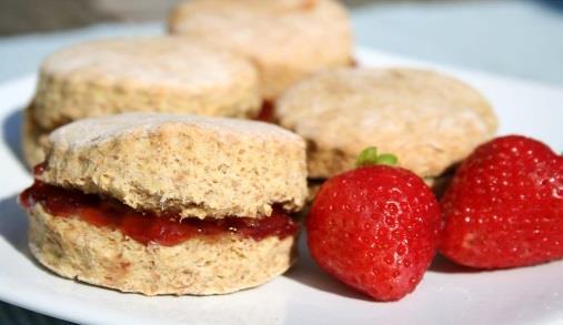 Morning /afternoon tea (continued) Scones plain, pumpkin or fruit Margarine (thin spread) Honey (thin spread) Offer fruit purees or reduced-fat vanilla yoghurt and use sparingly.