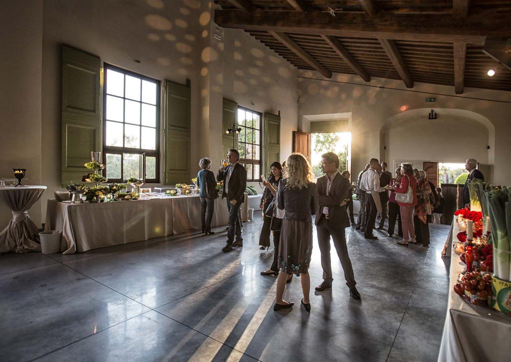 PRIVATE AND CORPORATE EVENTS The beautiful architecture and art of the Medici family provide the perfect backdrop to your successful and memorable event.