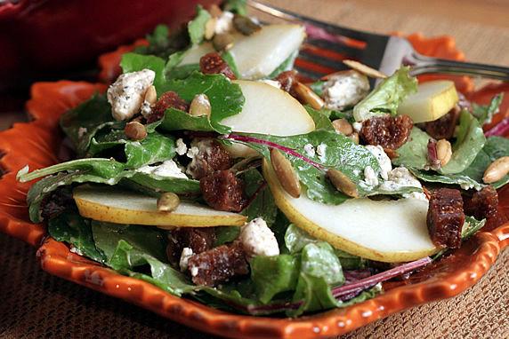 5 Harvest Salad with Pears, Dried Figs & Pepitas A distinctive blend of seasonal flavors that can easily be modified to suit your taste. The is a delicious lunch or dinner salad. 4 servings 6 oz.