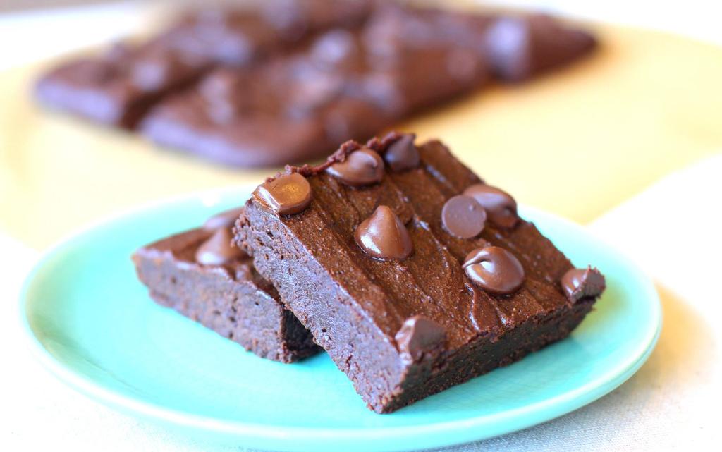 CLASSIC FUDGE BROWNIES For fudge-lovers only!