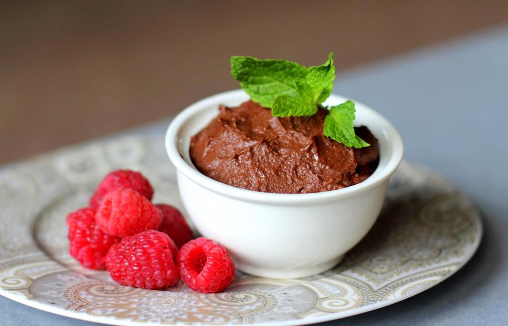 DARK & DECADENT CHOCOLATE MOUSSE This could arguably be the richest, silkiest