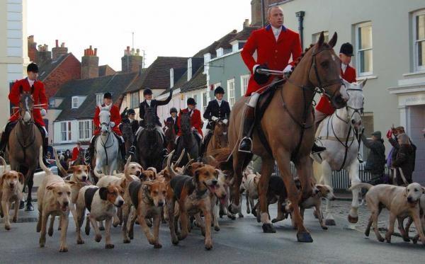 This is a day for Fox Hunting. Many people find it cruel, and this is illegal in some areas. Boxing day is associated with outdoor sports, especially horse racing.