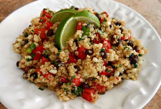 Quinoa Super Salad 5 ups quinoa, cooked -- (basic recipe) 1 cup carrots -- chopped 3/4 cup parsley -- minced 1 cup sunflower seeds 4 cloves