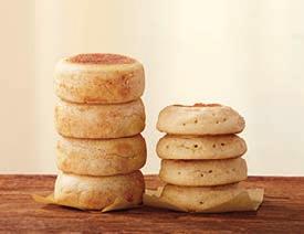 B Muffin Master The Muffin Master splits English muffins easily, preserving their textural quality.