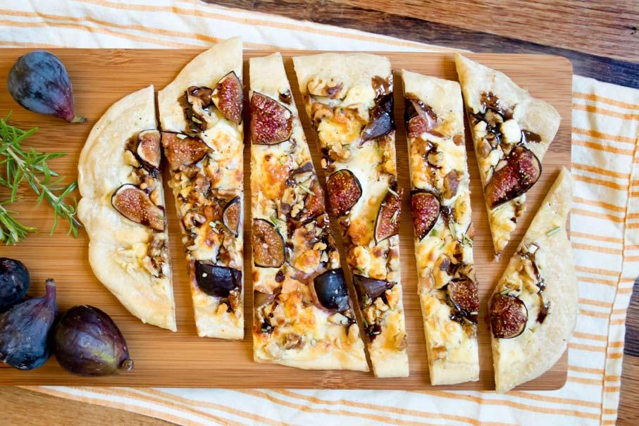 YIELD 4 SERVINGS COOKING TIME 12-15 MINUTES 1 RECIPE OF CLASSIC PIZZA CRUST ½ CUP RICOTTA CHEESE 2 TABLESPOONS OLIVE OIL 2 CLOVES GARLIC 4-6 FRESH MISSION FIGS, QUARTERED, STEMS TRIMMED ½ CUP BLUE