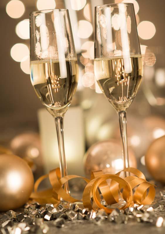 NEW YEAR S EVE GOURMET NIGHT IN BEECHER S RESTAURANT Includes dinner, live vocalist, entertainment from our resident DJ, traditional piper at midnight and firework display.
