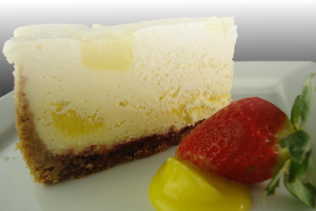 Perfect Cheesecake Recipes From Chef Alisa Includes: The Perfect Cheesecake Lemon Curd Chocolate Sauce