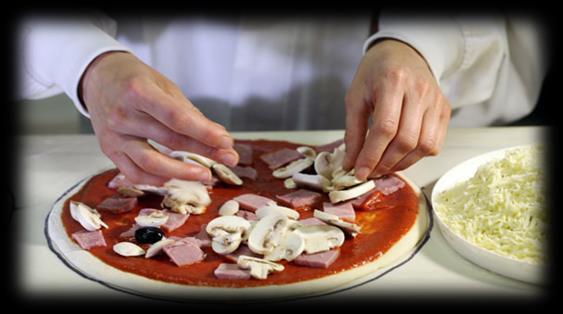 1/ A family business with traditional expertise Founded in 1980 by Francesco Magno, SOLE MIO is still a family company, french leader in woodfired pizzas.