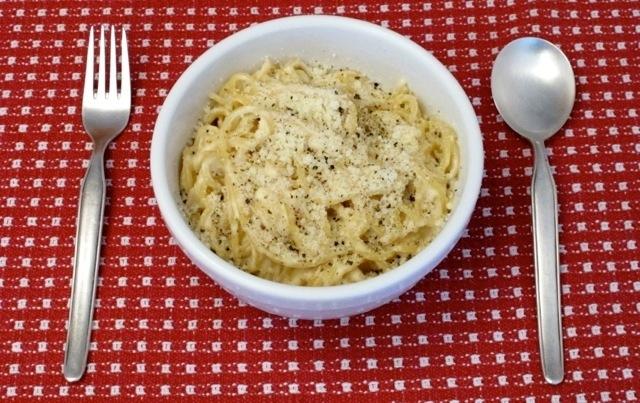 Pasta with Lighter Alfredo Sauce TIP: I love fettuccine Alfredo but don t like feeling excessively full after eating it, which is largely attributed to the heavy cream traditionally called for to