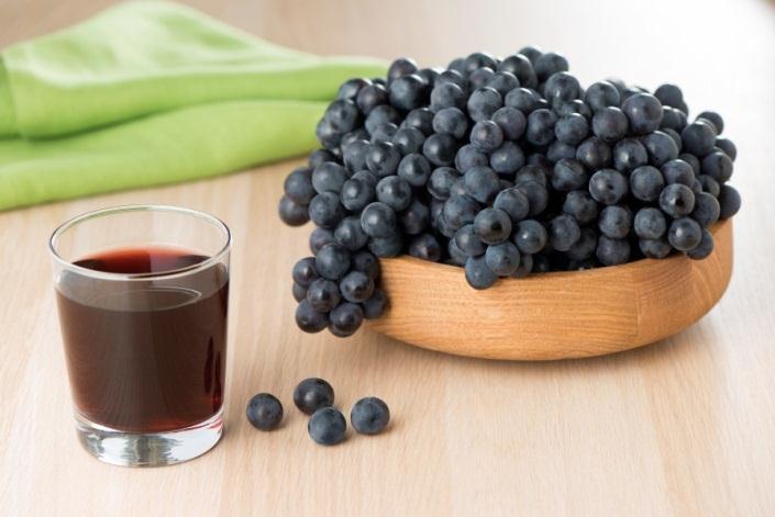 People who drank Concord grape juice daily compensated for the energy in the grape juice by ingesting less energy from other foods and drinks.