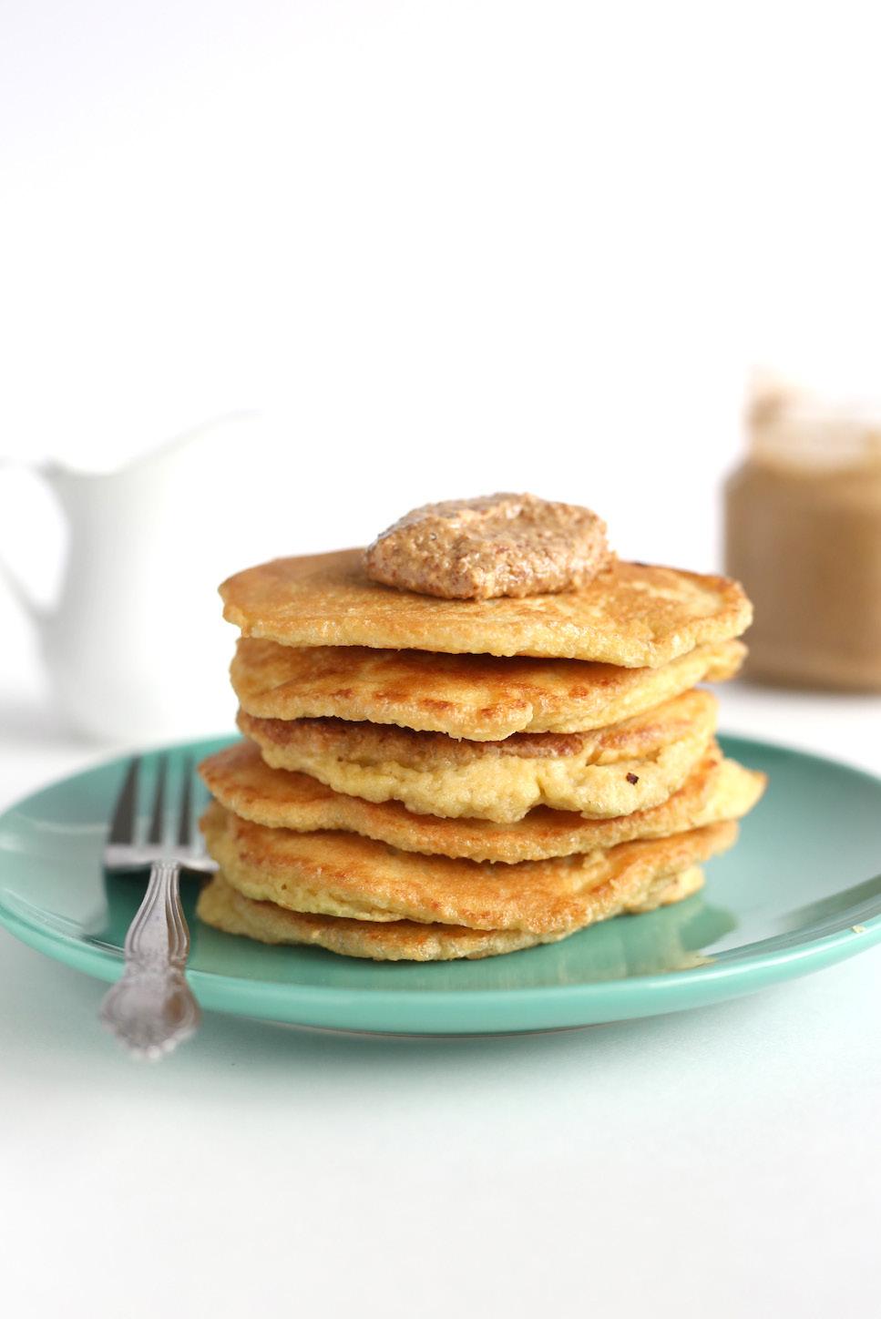 ALMOND FLOUR Pancakes Prep Time: 3 minutes Cook Time: 10 minutes 1 cup almond flour 4 eggs 1 t vanilla extract 1 T coconut oil 1. Whisk eggs and vanilla together in a large bowl; stir in almond flour.