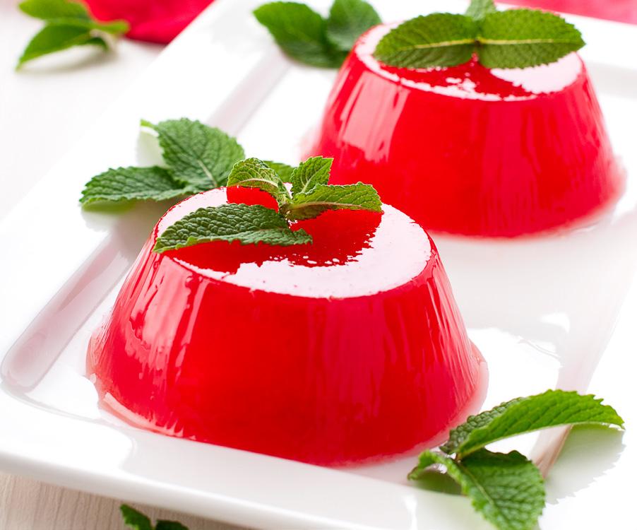Watermelon & strawberry jelly Allergens: none 1 medium watermelon, cubed 300g strawberries, chopped 100ml clear apple juice 75g caster sugar 9 sheets leaf gelatine 1 tbsp lime juice 1.
