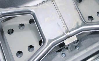 Heavy-Duty Cast Aluminum Construction 40,000 Btu Input Stainless Steel Bowtie