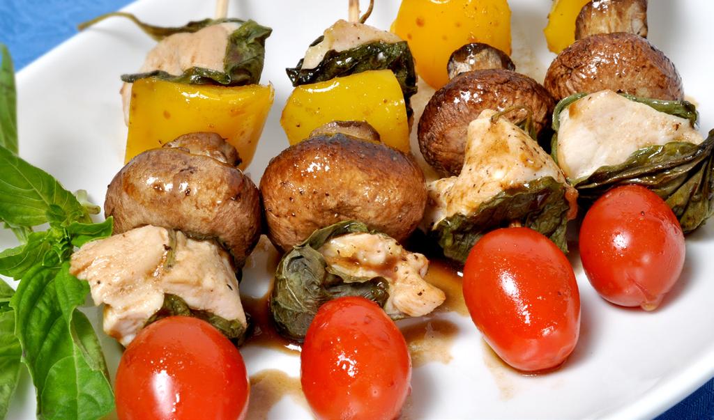 BASIL CHICKEN KABOBS MAKES 6 KABOBS 1/2 lb boneless chicken breast, cut into 12 cubes 12 large fresh basil leaves 1 yellow pepper, cut into 12 squares 6 medium white or brown mushrooms, stemmed 6