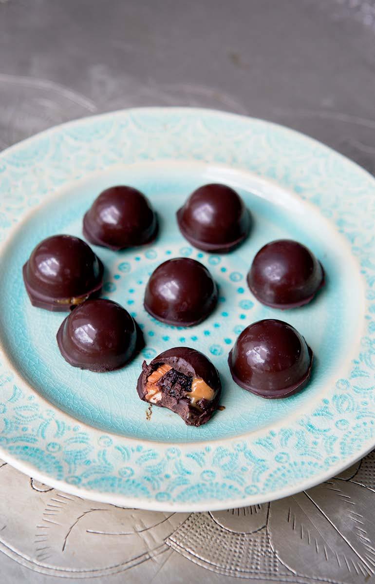 Makes: 80 candies (sweets) Preparation Time: 1 hour 40 minutes, plus 7 days infusing and 3 4 minutes chilling Cooking Time: 10 minutes pisco-infused raisins scant 1½ cups (7 oz/200 g) raisins 1¼ cups