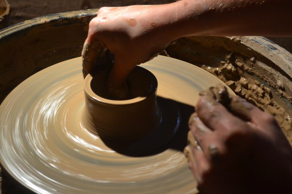 Artisan for a day Create a unique experience by visiting this fabulous pottery studio in San Carlos town, only 20 minutes by car from Cafayate.