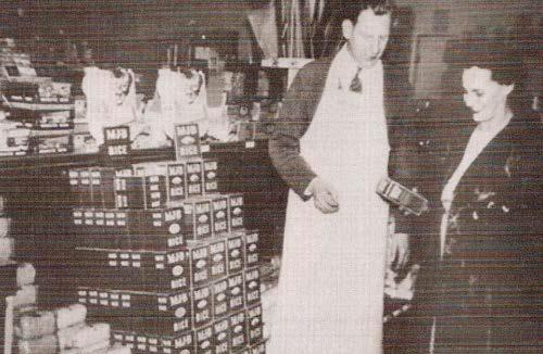 Haggen History Founded by Ben & Dorothy Haggen and Douglas Clark Third store opens in Lynnwood, WA Significant improvement in business under Comvest 1933 1962 1967 1982