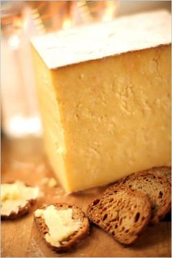 Tumbleweed Cave Aged #6192 10lb 5 Spoke Creamery, New York Farmstead A cross between a Cantal Fermier and an Aged Cheddar, this semi-hard cheese shows its true form after 12